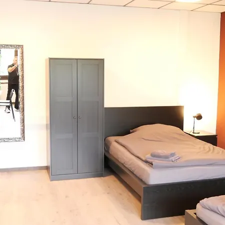 בית אירוח Bett + Fitness קאסל